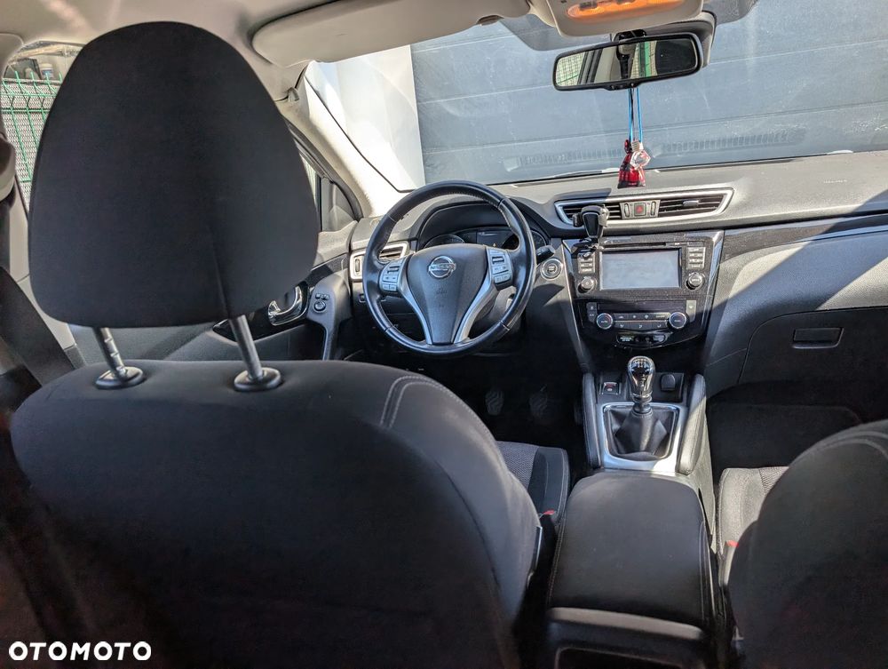 Nissan Qashqai - 10