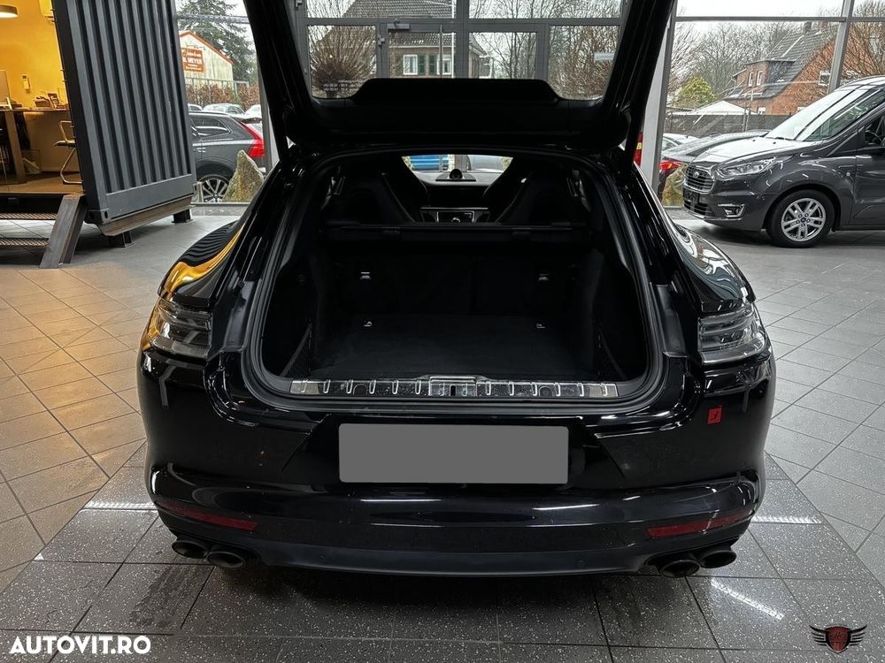 Porsche Panamera GTS - 17