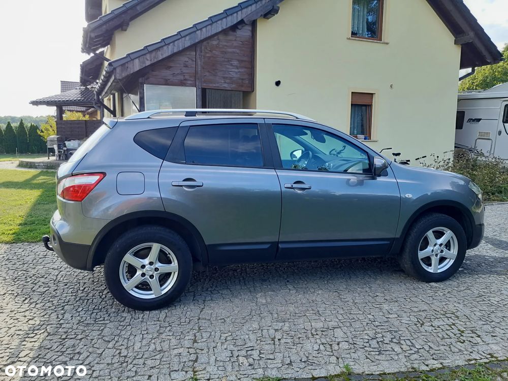 Nissan Qashqai 2.0 360 - 5
