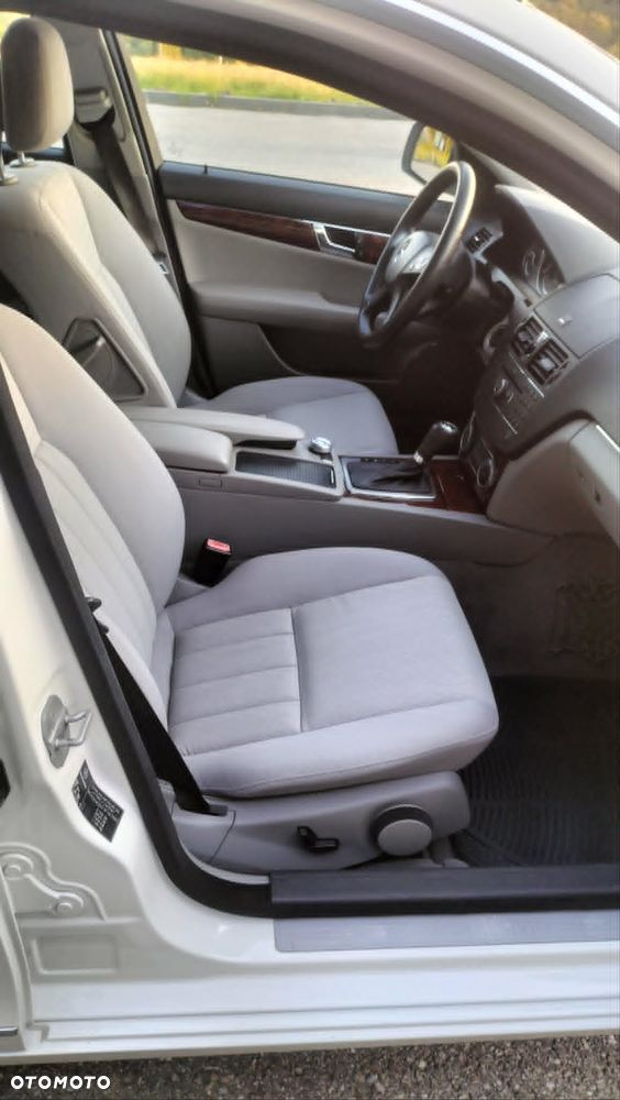 Mercedes-Benz Klasa C 200 CDI DPF Automatik Elegance - 11