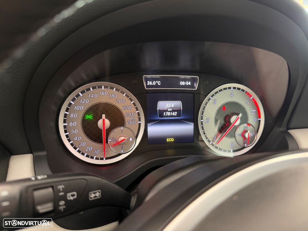 Mercedes-Benz A 180 CDI AMG Line - 30