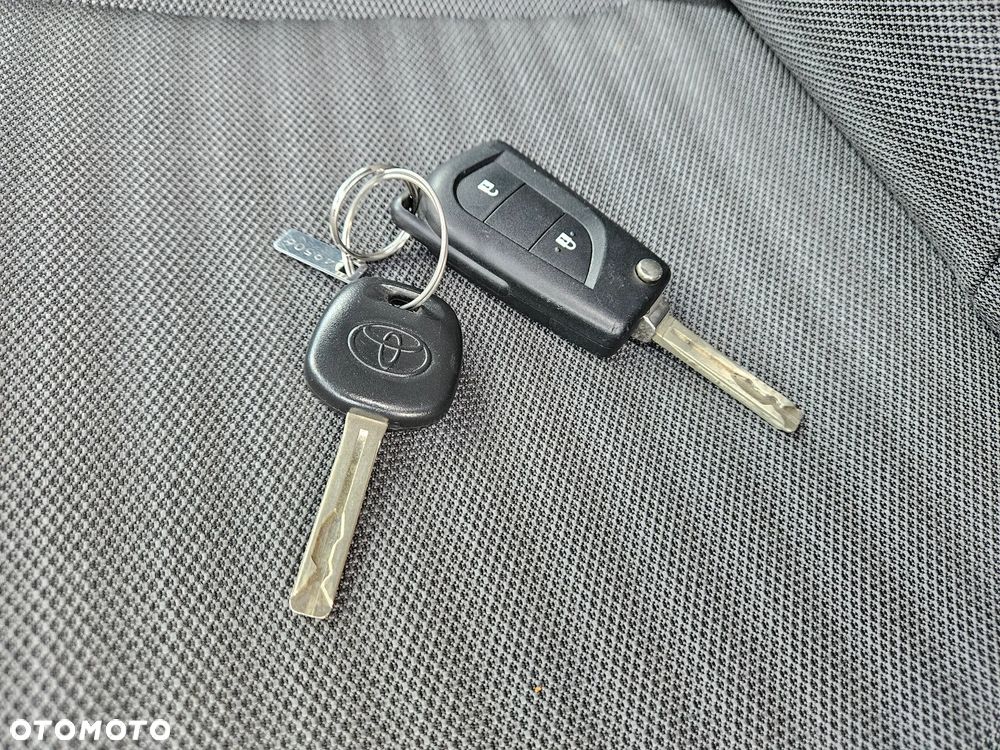 Toyota Aygo x-play - 19