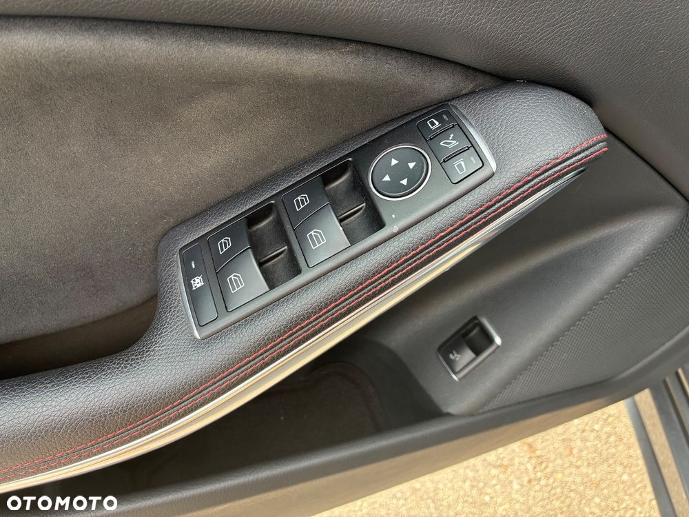Mercedes-Benz CLA 250 4Matic 7G-DCT Sport - 13