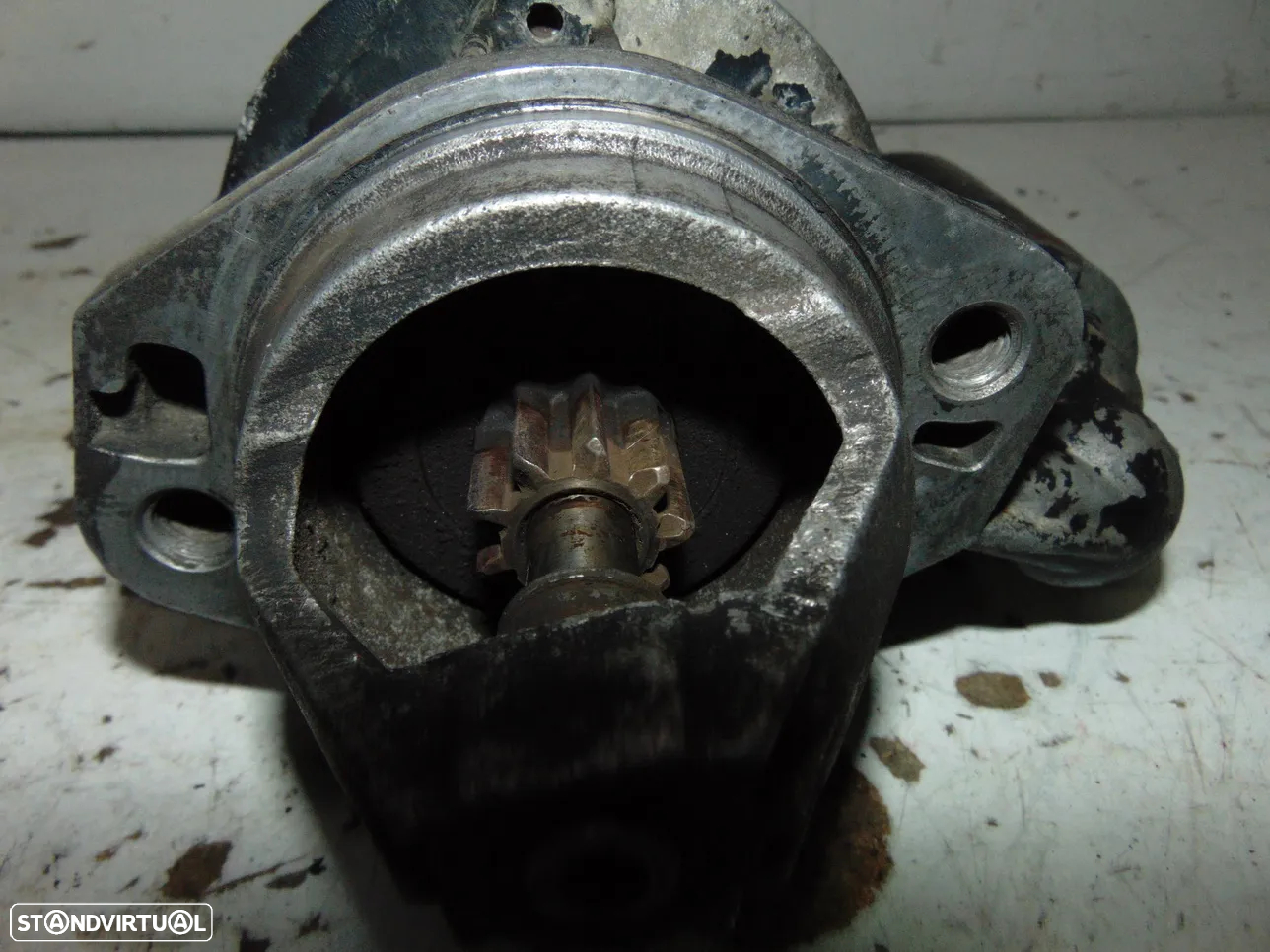 Mercedes W123 Alternador/Motor de arranque - 7