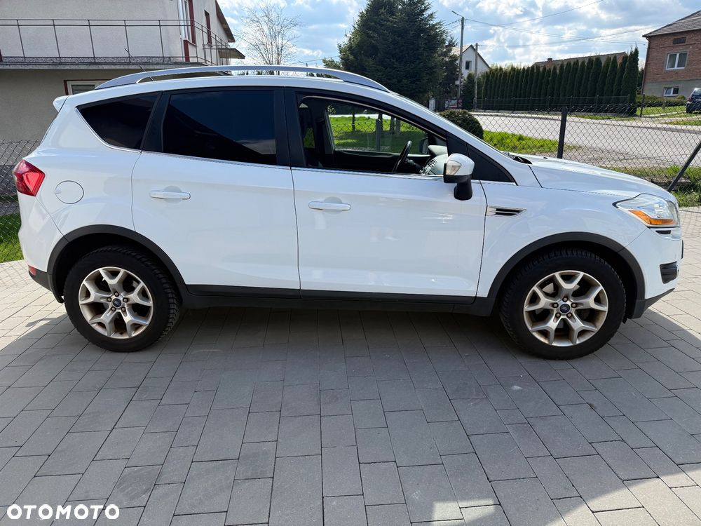 Ford Kuga 2.0 TDCi FWD Titanium Plus - 4
