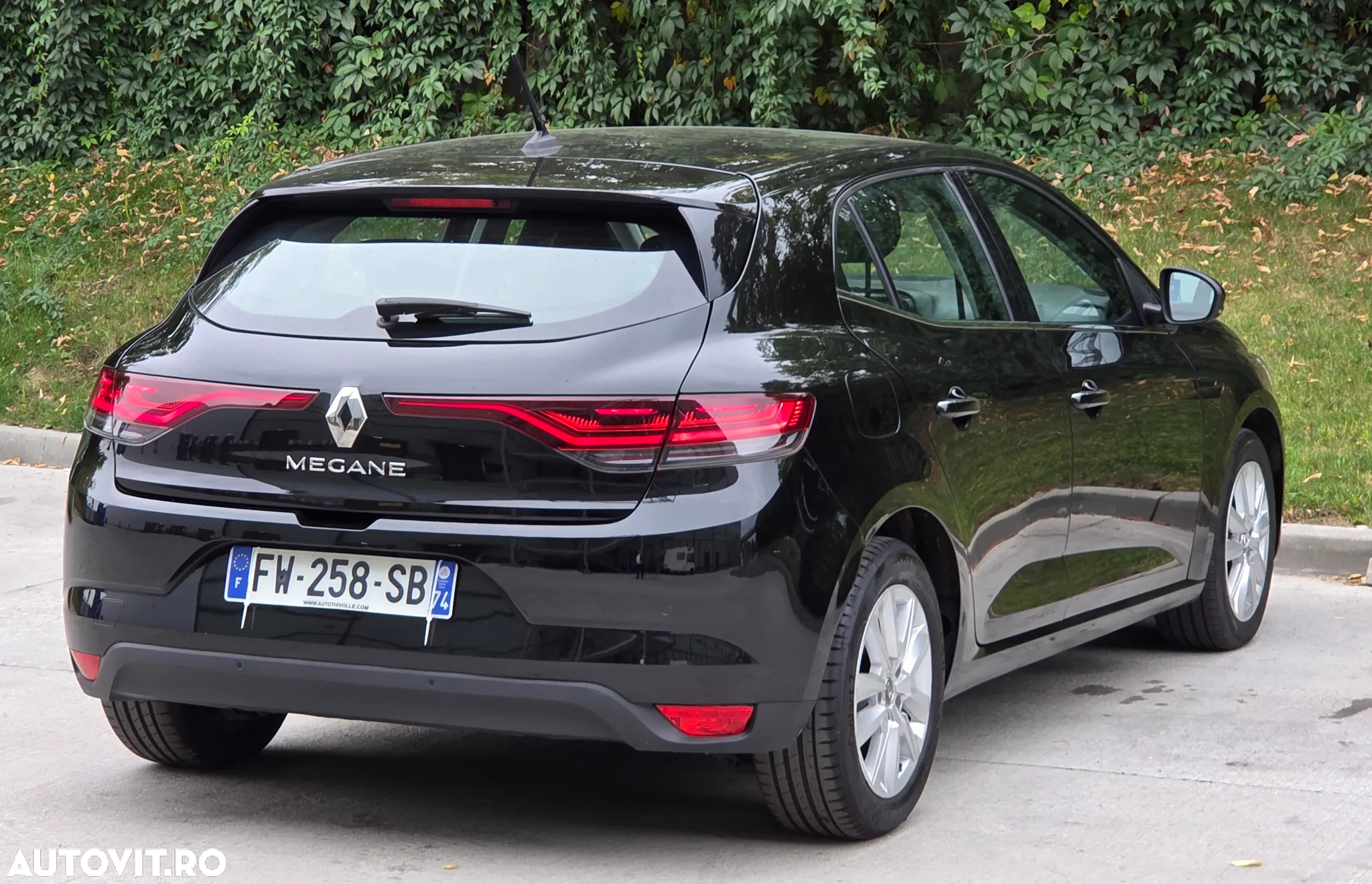 Renault Megane Grandtour BLUE dCi 115 BUSINESS EDITION - 15