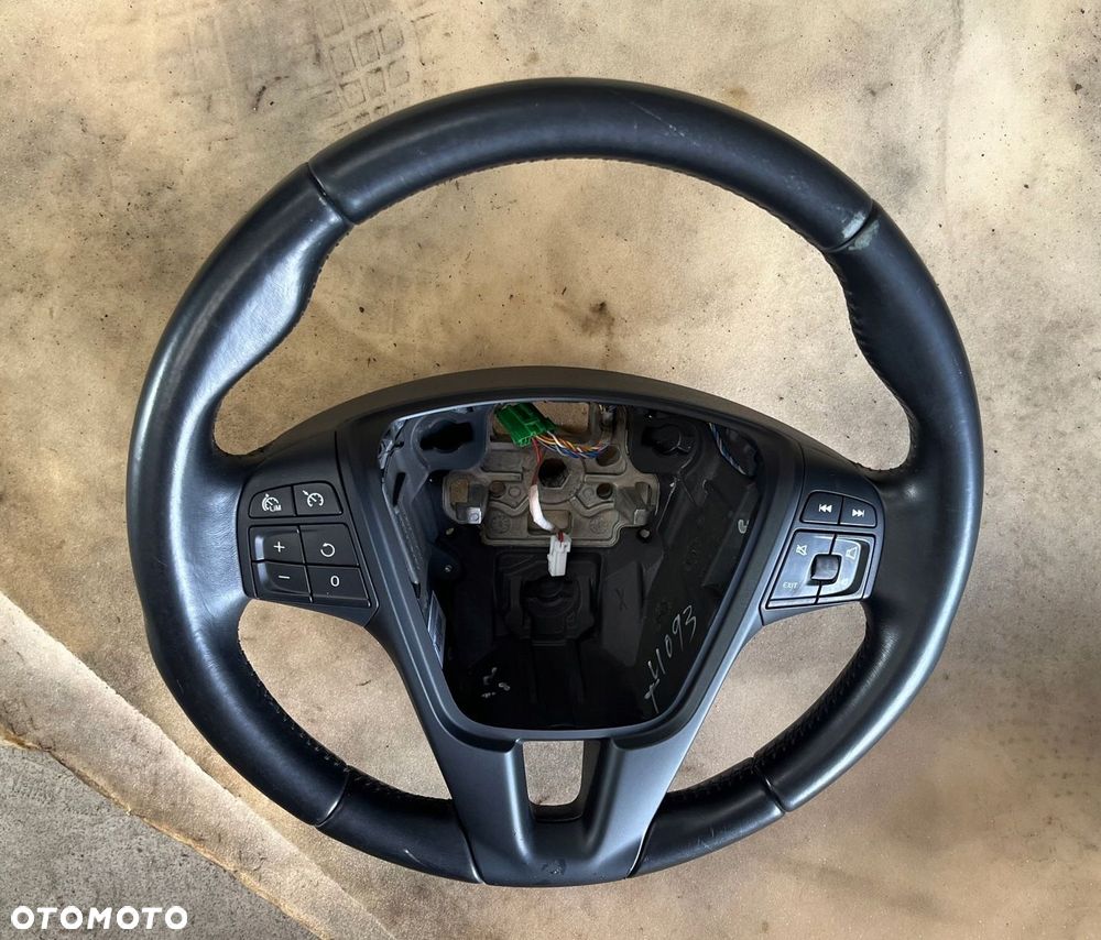 Kierownica multifunkcja skóra Volvo OE 34110217A - 2
