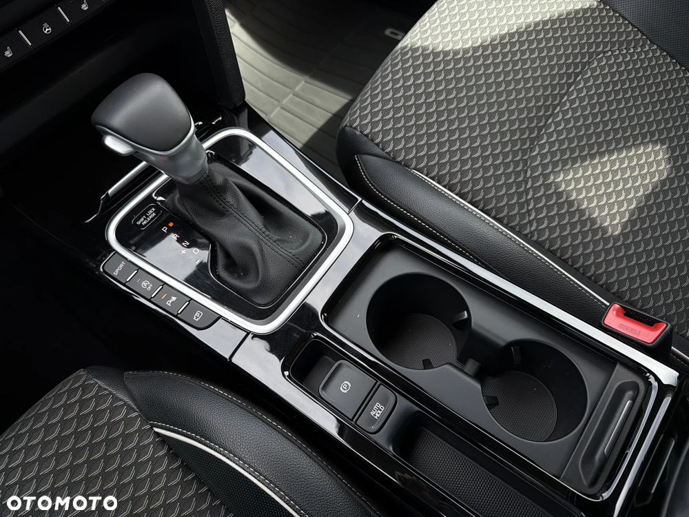 Kia Ceed 1.5 T-GDI Business Line DCT - 16