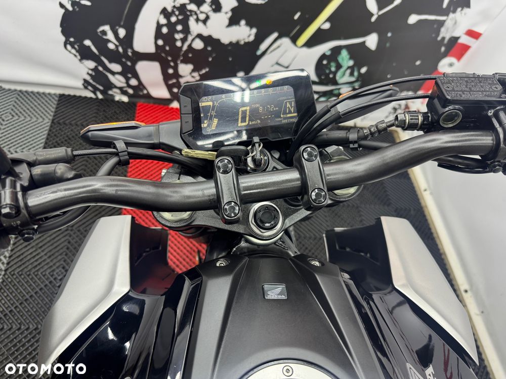 Honda CB - 21