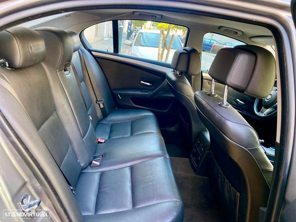 BMW 520 d Executive - 21