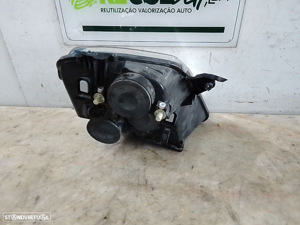 Ótica Esq Opel Meriva A Veículo Multiuso (X03) - 3