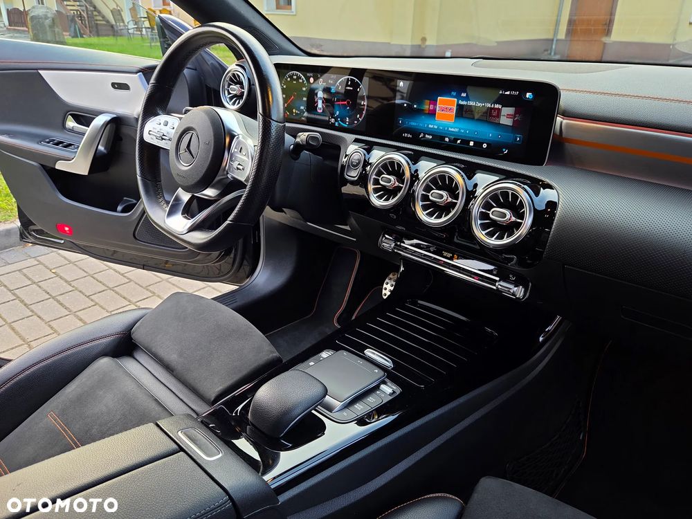 Mercedes-Benz CLA - 22