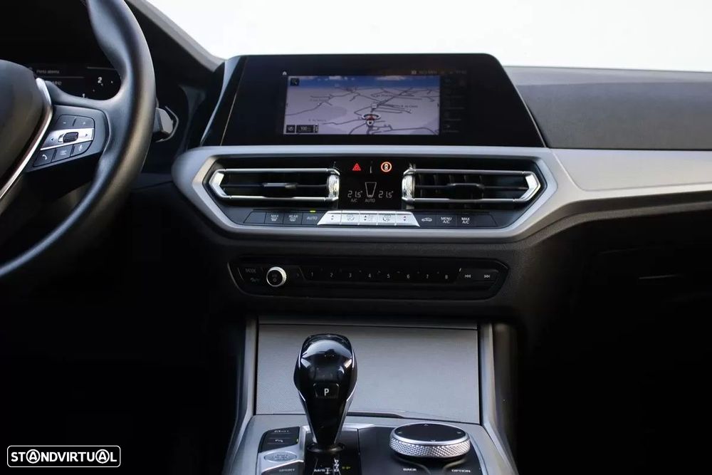 BMW 318 d Aut. Advantage - 21