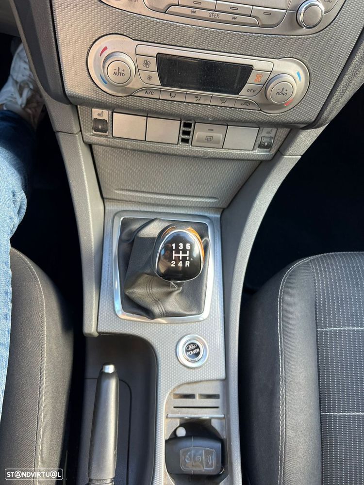 Ford Focus SW 1.6 TDCi S - 31