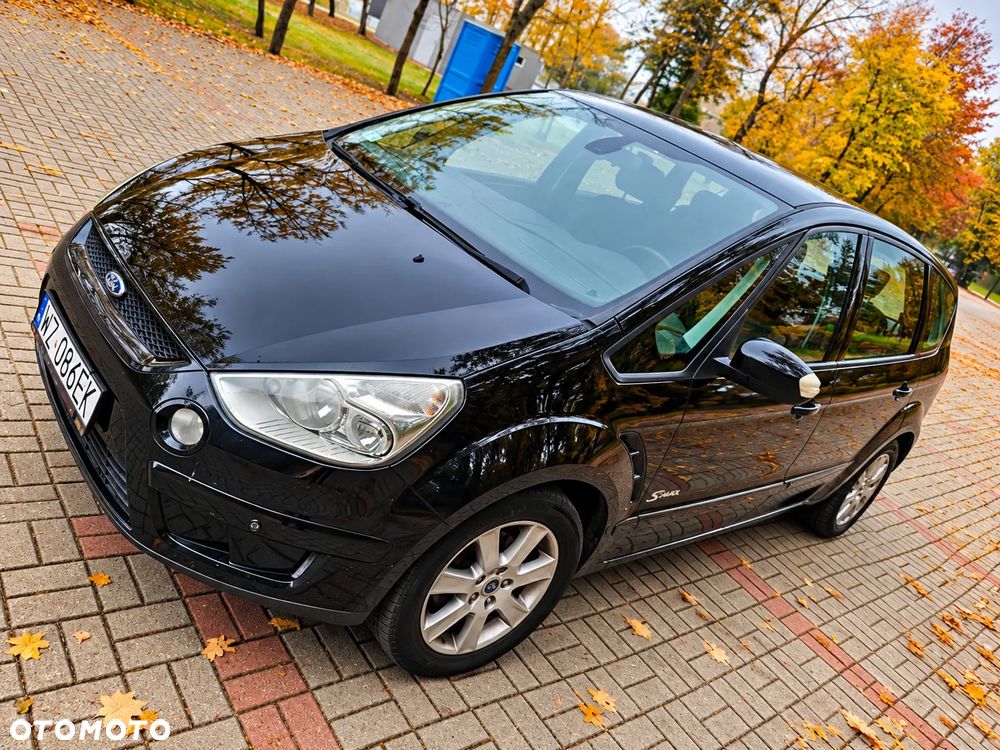Ford S-Max - 13