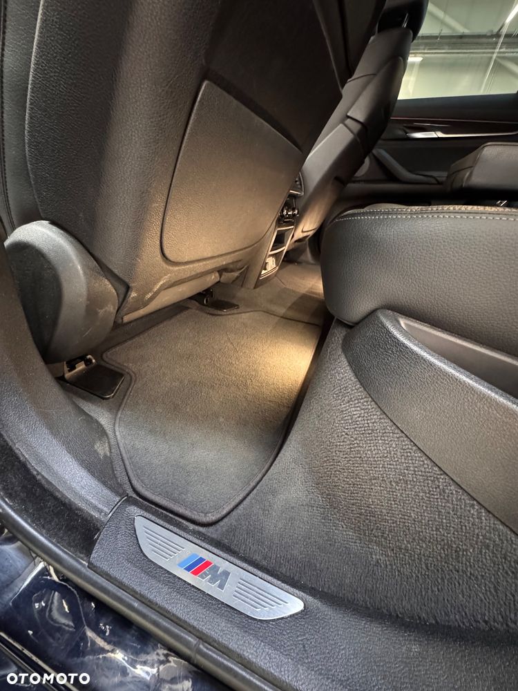 BMW X6 xDrive30d - 17
