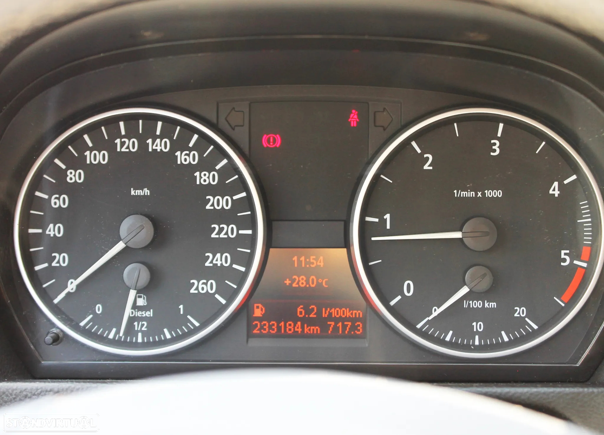 BMW 320 d Touring Exclusive - 33