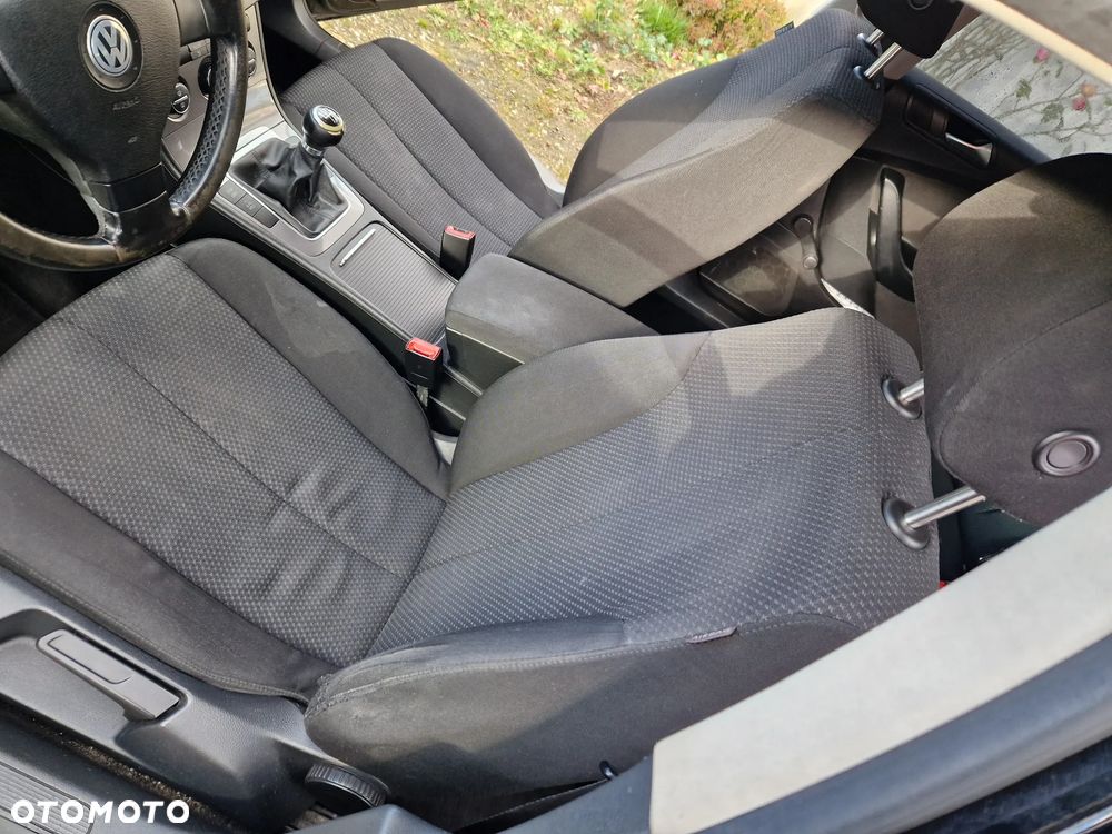 Volkswagen Passat 2.0 TDI DPF Comfortline - 21