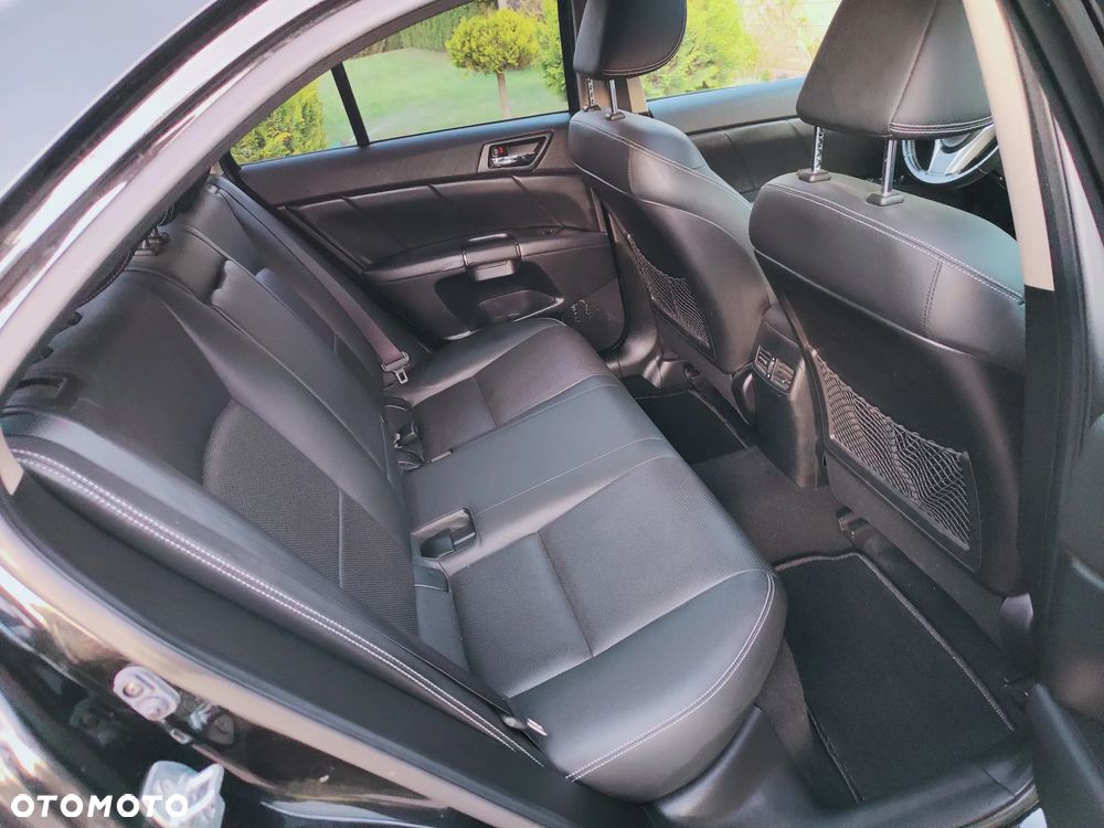 Suzuki Kizashi 2.4 4x4 CVT Sport - 33