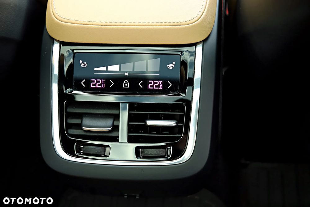 Volvo V90 B5 D AWD Ultimate Dark - 21