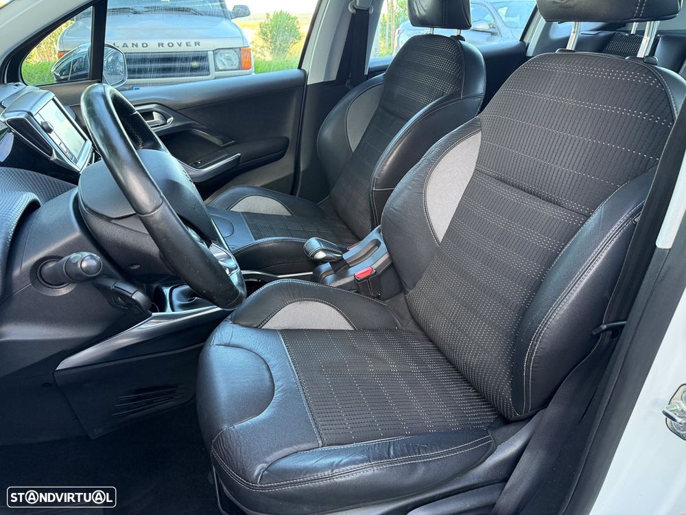 Peugeot 2008 1.6 e-HDi Allure - 11