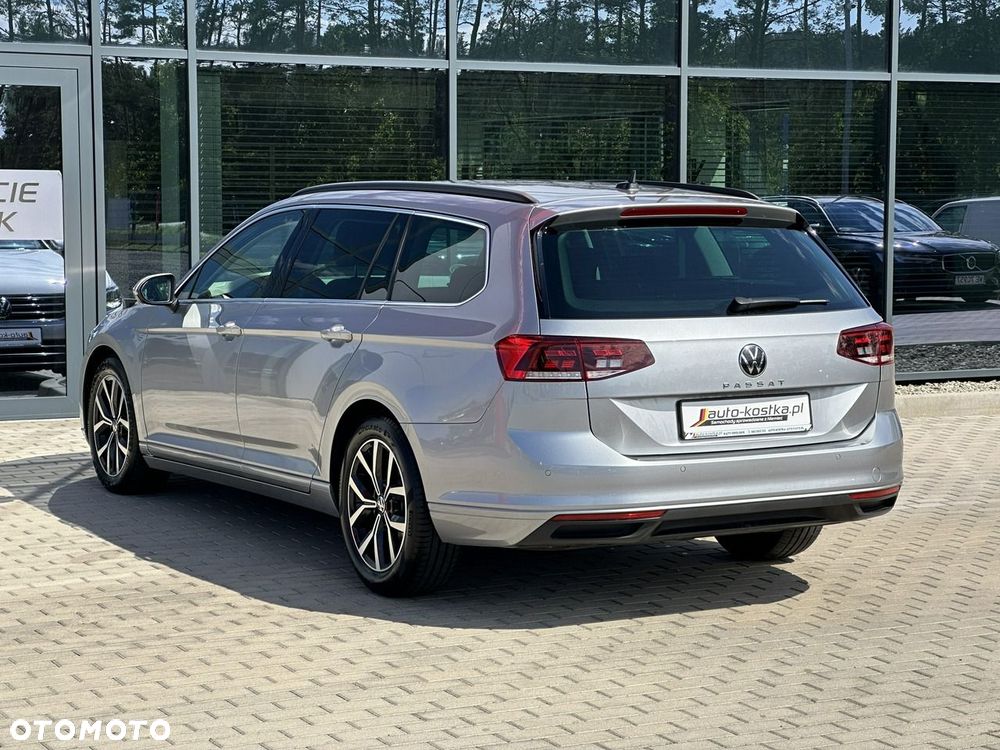 Volkswagen Passat Variant 2.0 TDI SCR DSG Business - 8