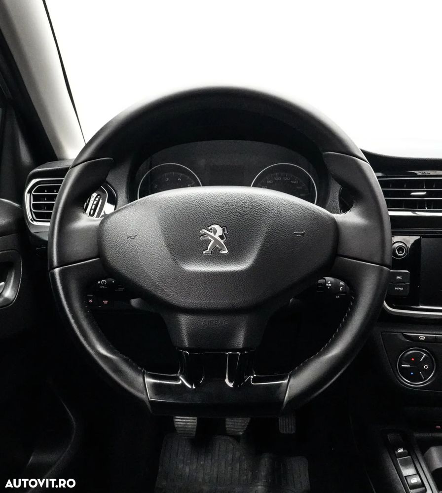 Peugeot 301 1.5 BlueHDI FAP Allure - 17