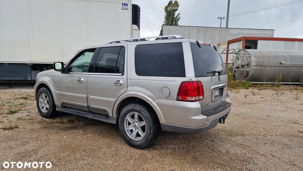 Lincoln Navigator - 28