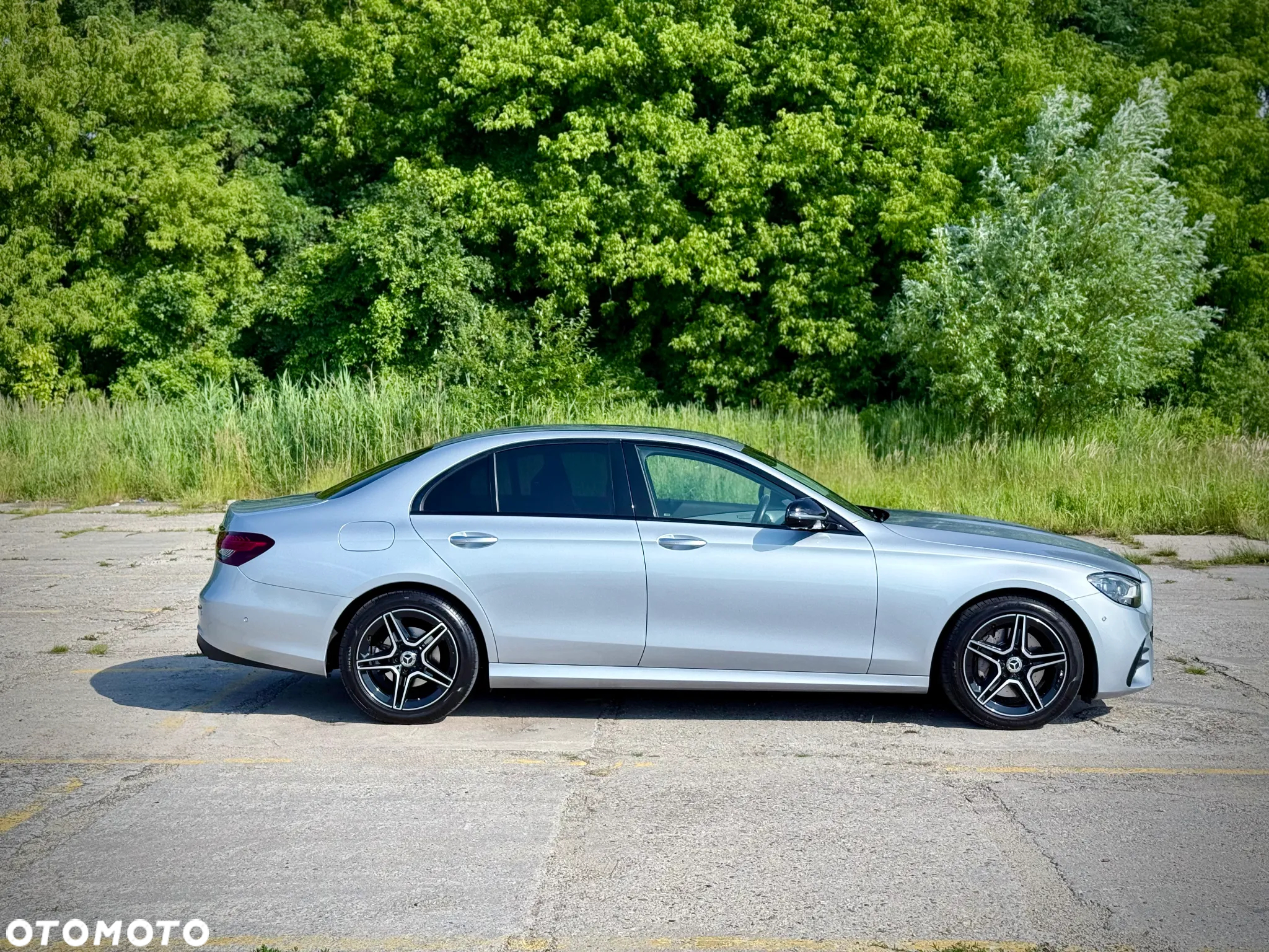 Mercedes-Benz Klasa E 220 d 4-Matic - 14