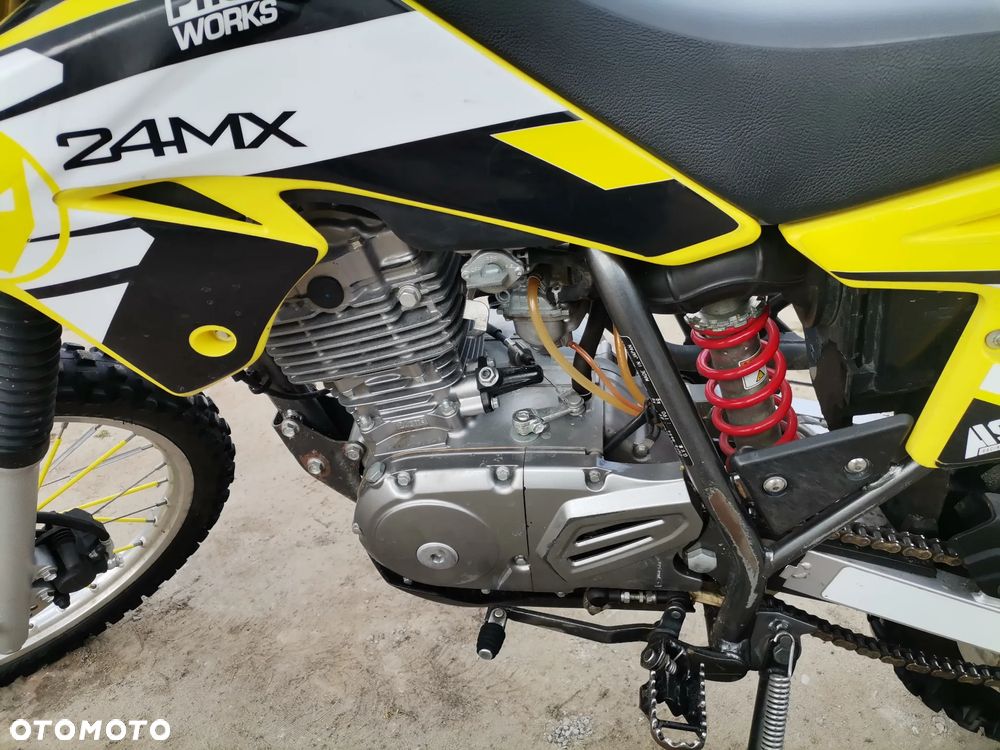 Suzuki DR-Z - 7