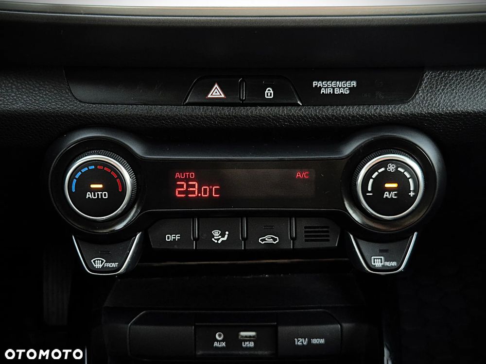 Kia Stonic 1.4 L - 31