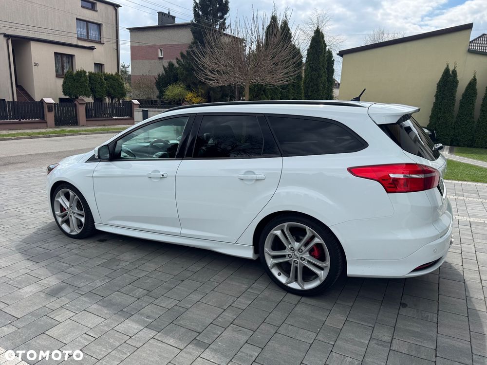 Ford Focus 2.0 TDCi ST - 6