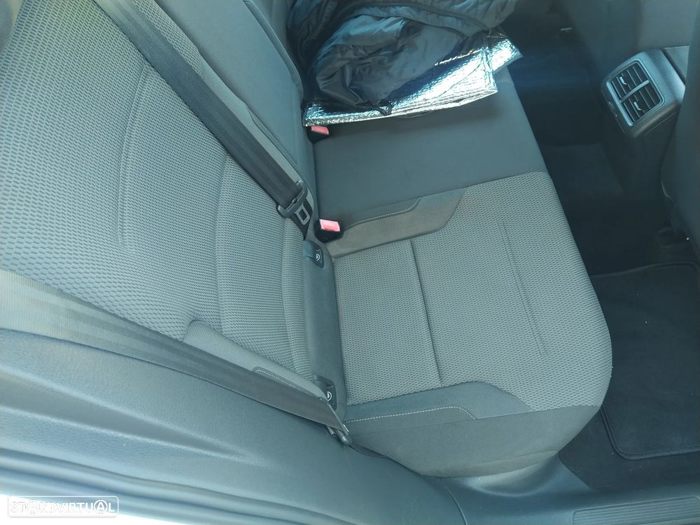 VW Golf 1.6 TDi DPF BlueMotion Style - 9