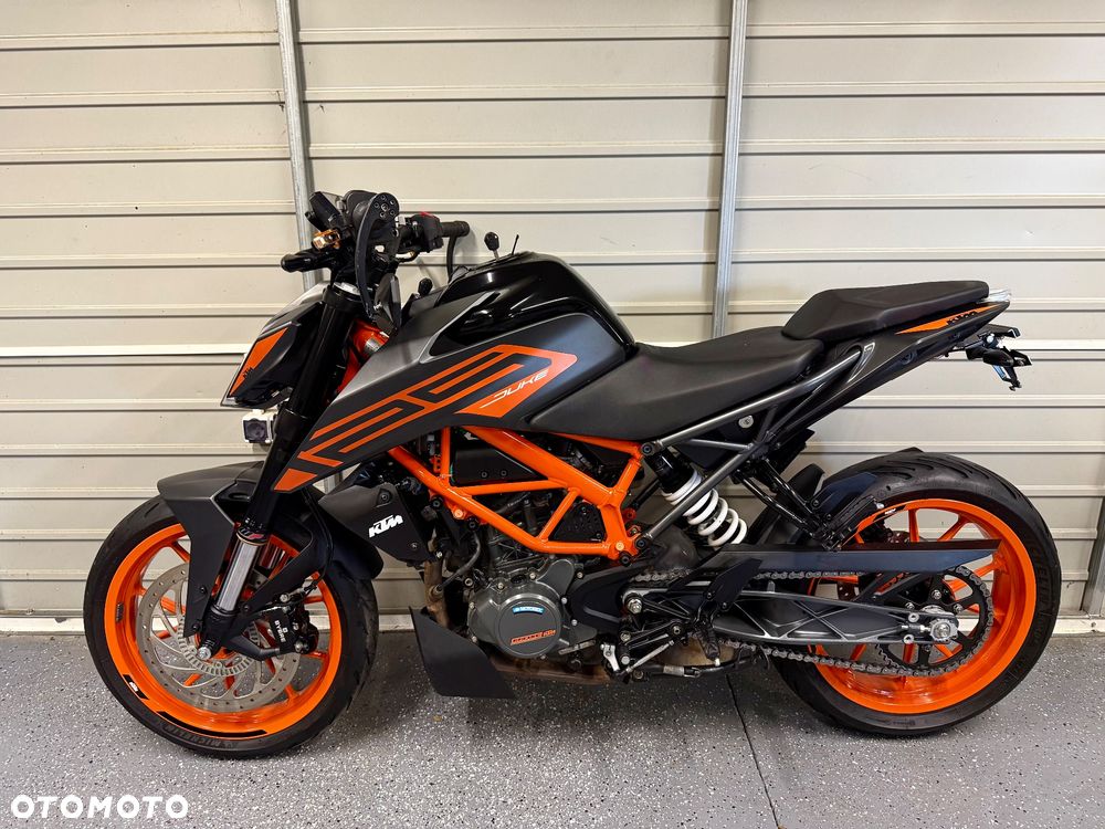 KTM Duke - 11