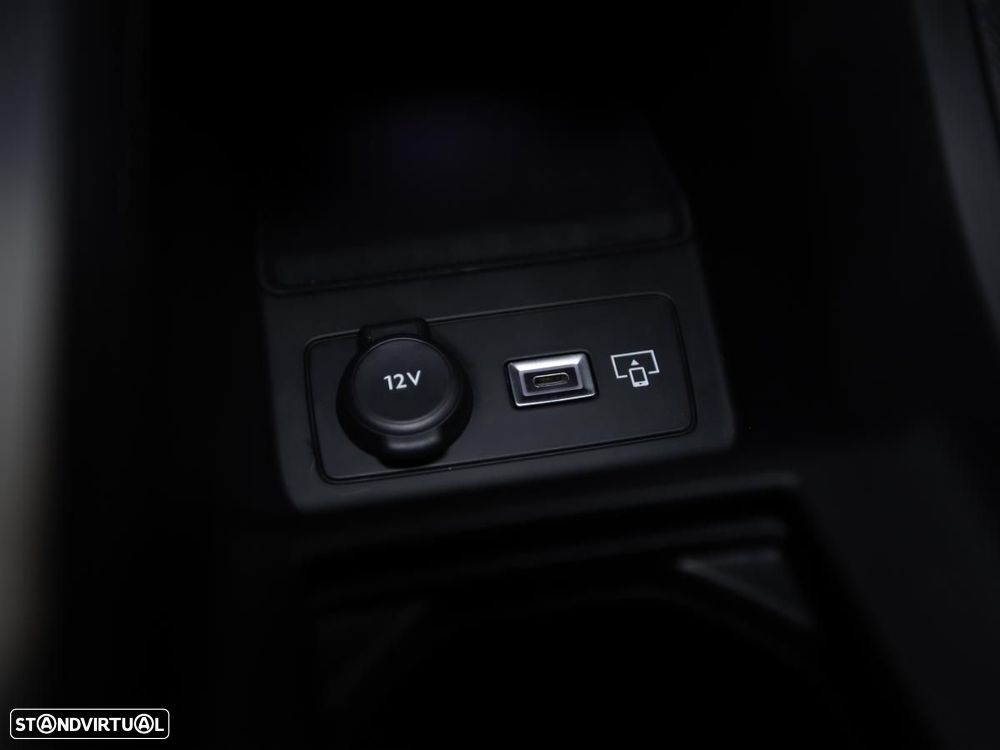 Peugeot 308 1.6 Hybrid Active e-EAT8 - 29