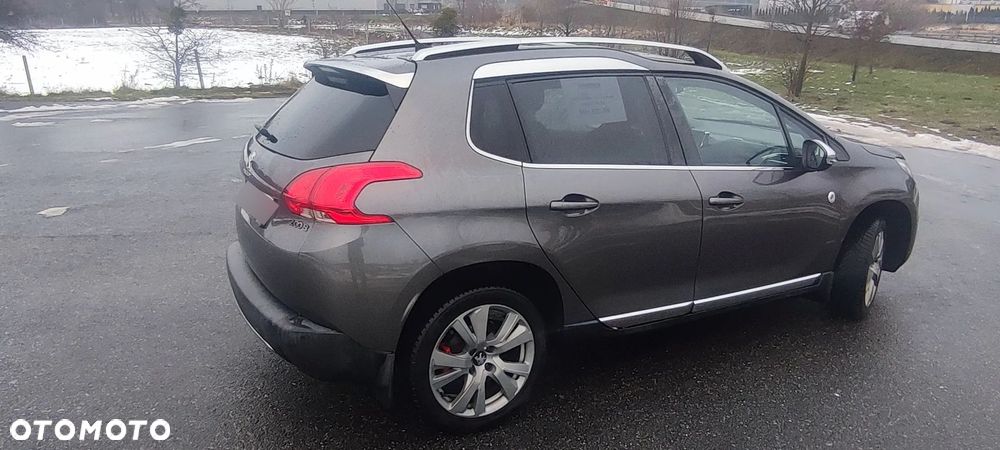 Peugeot 2008 1.6 BlueHDi Allure - 4