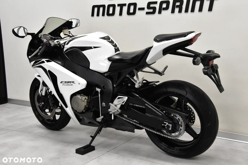Honda CBR - 9