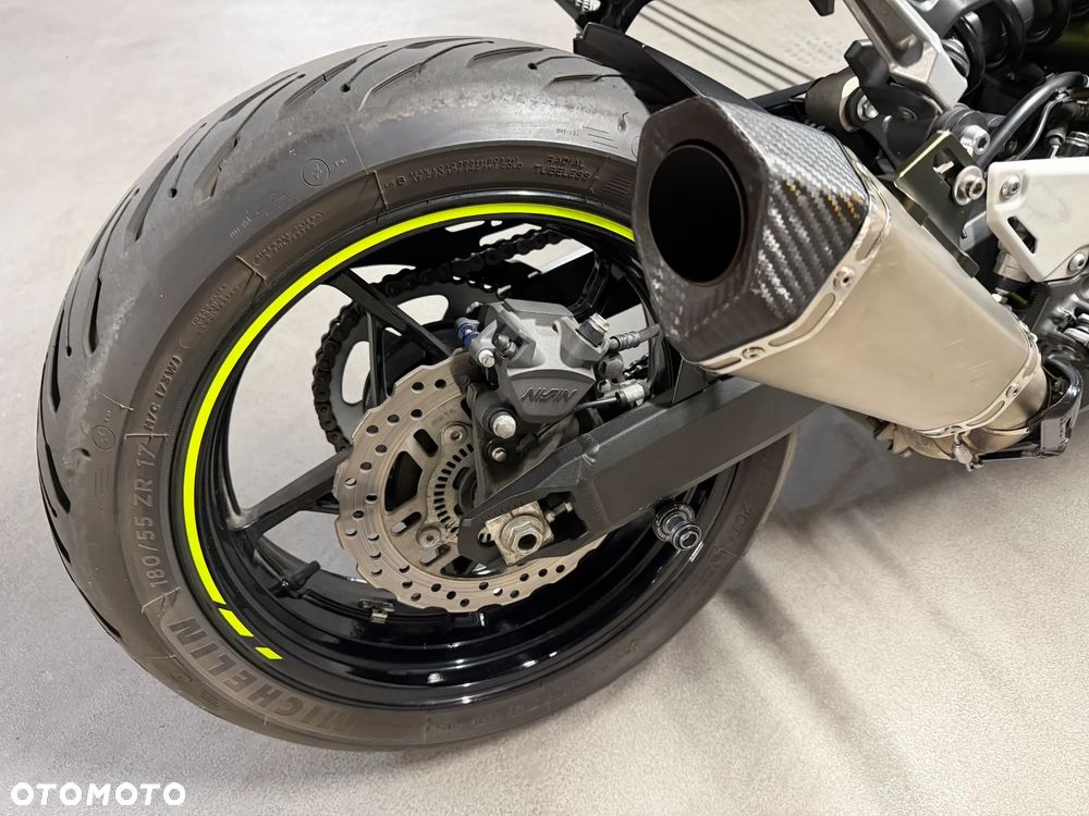Kawasaki Z 900 - 10