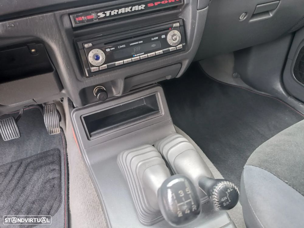 Mitsubishi L200 2.5 TD Strakar Sport HT - 21