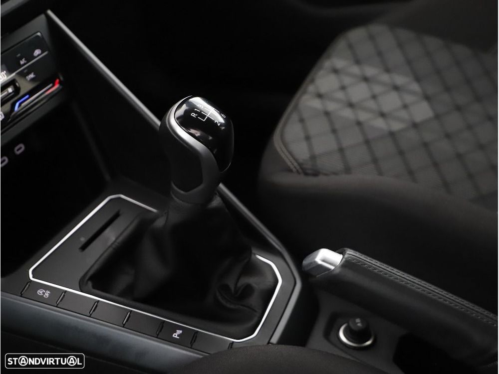 VW Taigo 1.0 TSI Urban - 25