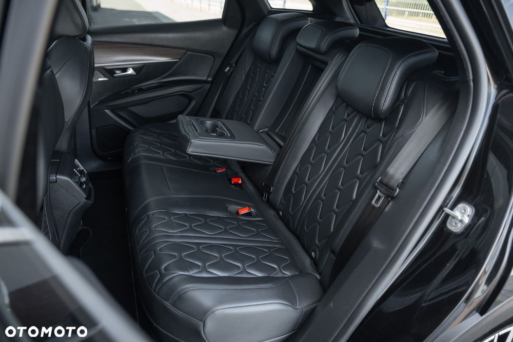 Peugeot 3008 1.6 PureTech HYbrid4 GT Line S&S EAT8 - 34