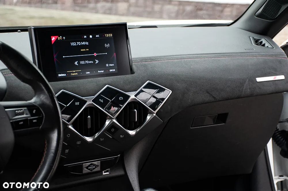 DS Automobiles DS 3 Crossback 1.5 BlueHDi Performance Line - 31