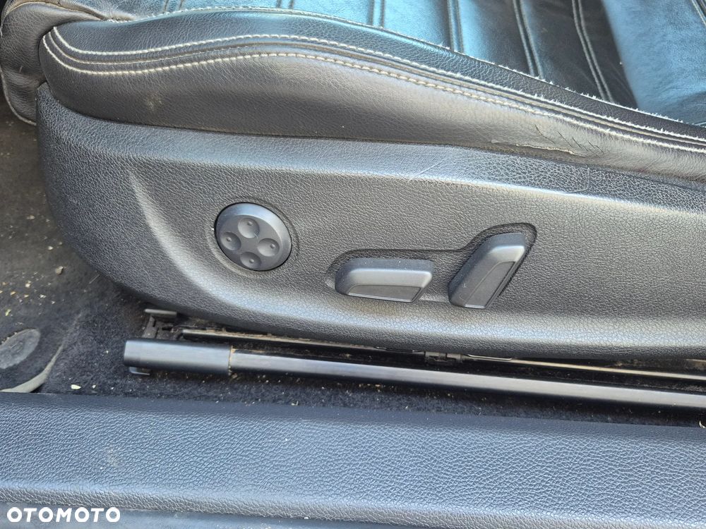 Volkswagen Scirocco 2.0 TDI DSG - 11