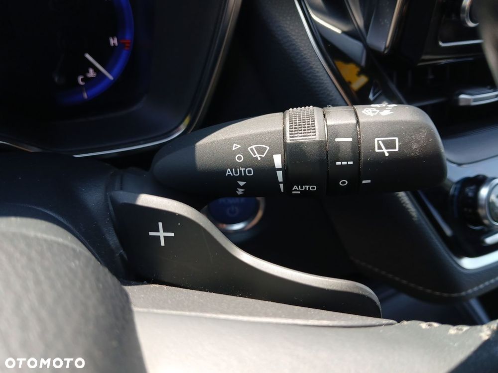 Toyota Corolla 2.0 Hybrid Comfort - 31