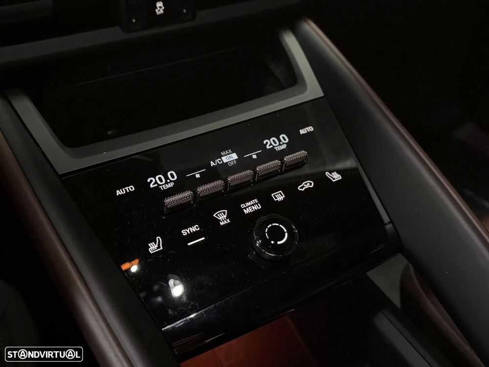 Porsche Macan Electric 4 - 23
