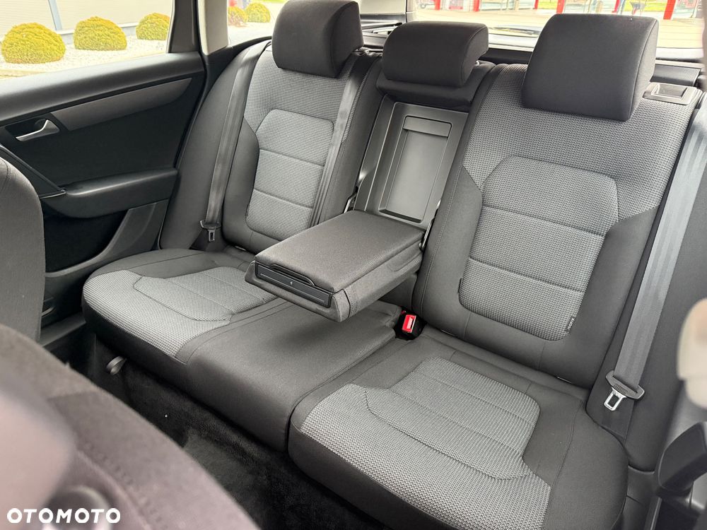 Volkswagen Passat ver-1-4-tsi-bmt-comfortline - 28