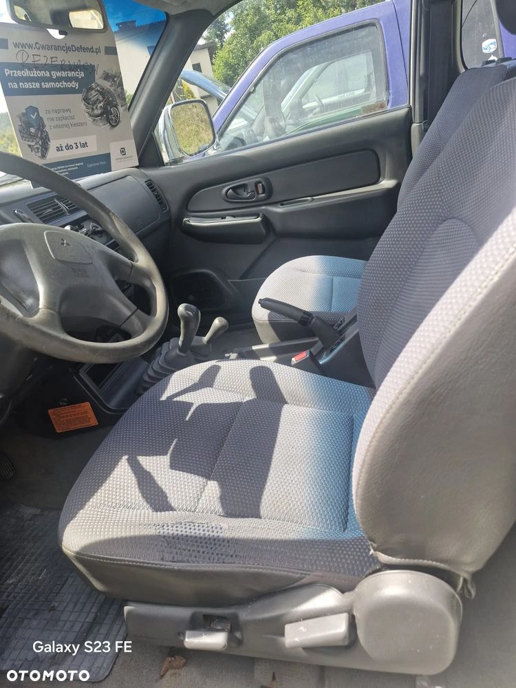 Mitsubishi L200 - 12