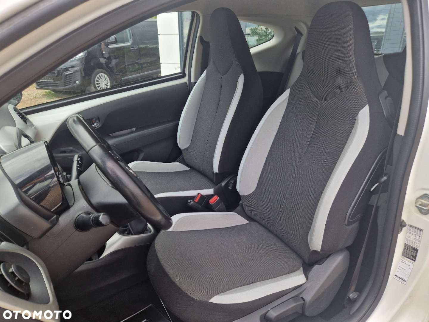Toyota Aygo 1.0 VVT-i Sprint EU6 - 9