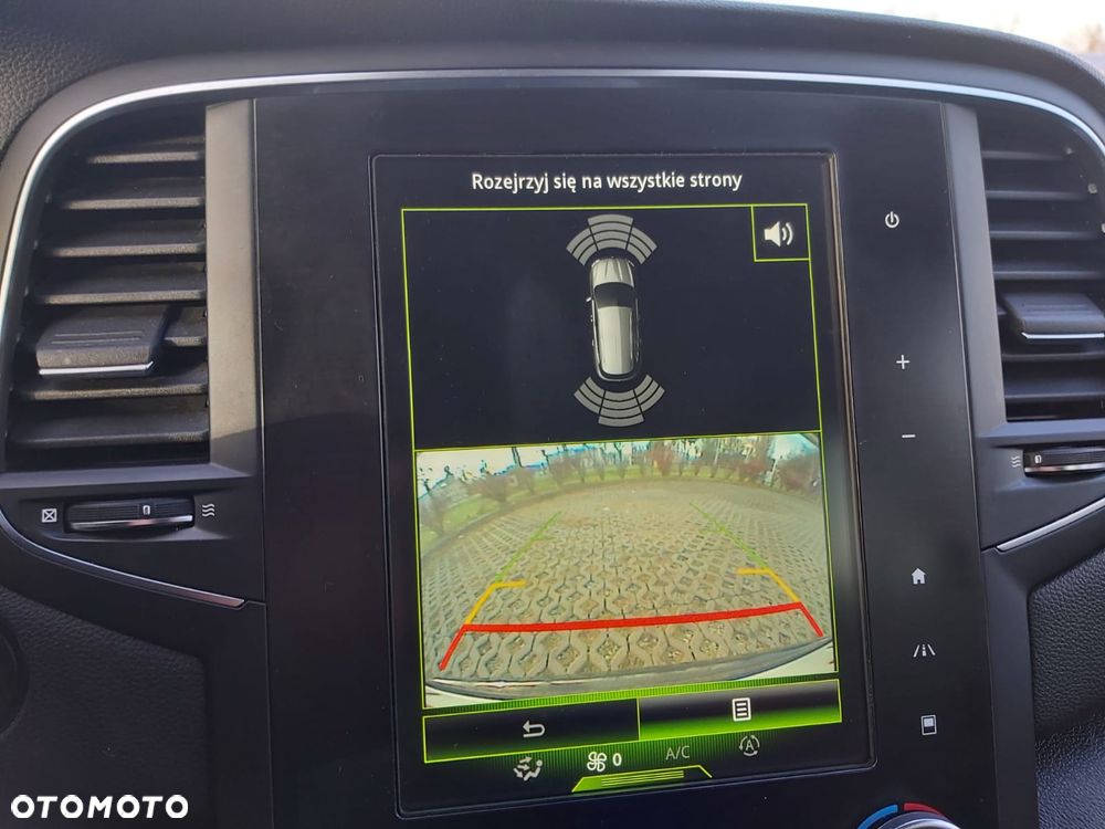 Renault Megane ENERGY TCe 130 BOSE EDITION - 37