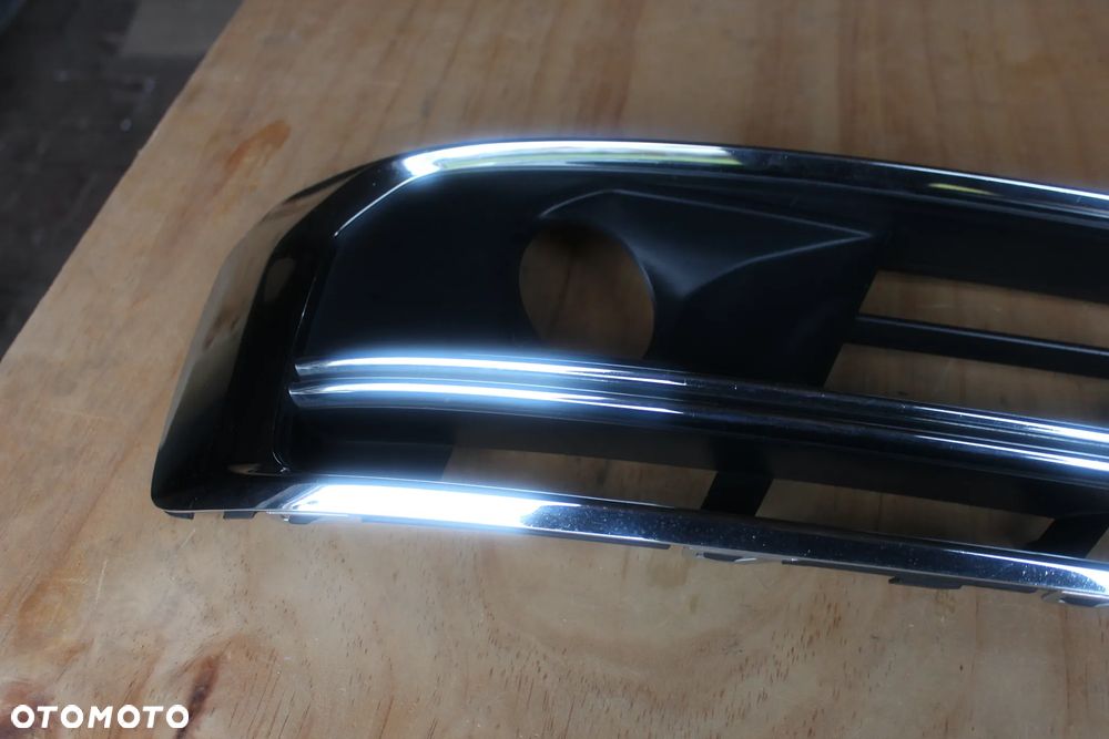 KRATKA ZDERZAKA LEWA AUDI A8 D5 4N0807679 2018 - 2